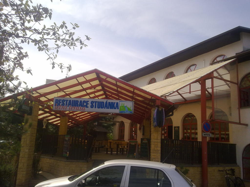 Orlová 春天旅馆酒店 外观 照片