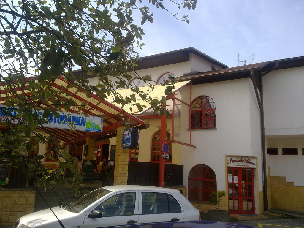 Orlová 春天旅馆酒店 外观 照片